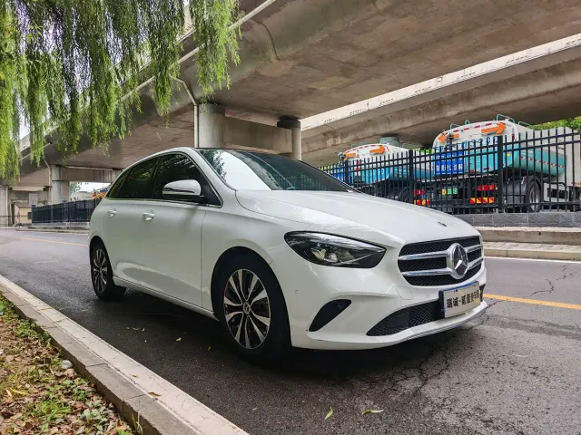 Mercedes-Benz B-Class — Фото автомобиля 3