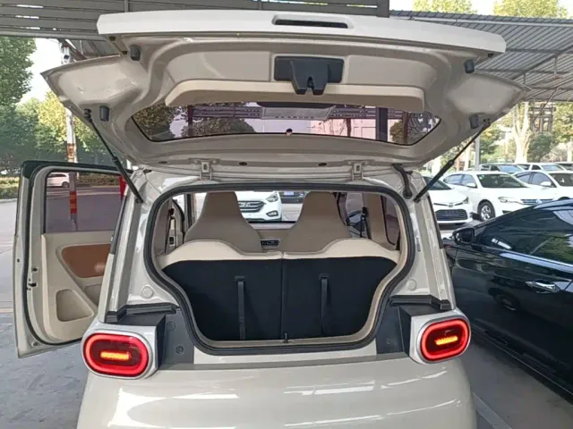Wuling Hongguang Mini EV — Фото автомобиля 18