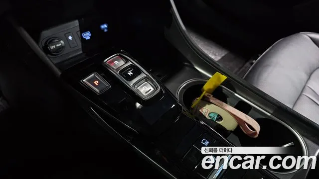 Hyundai Sonata — Фото автомобиля 12