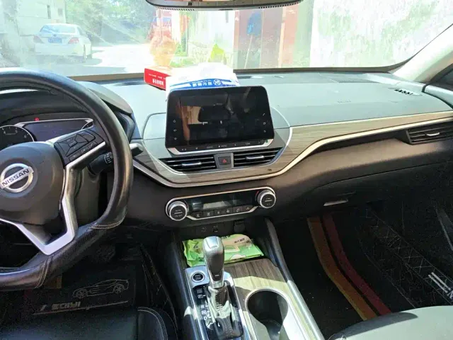 Nissan Teana — Фото автомобиля 13