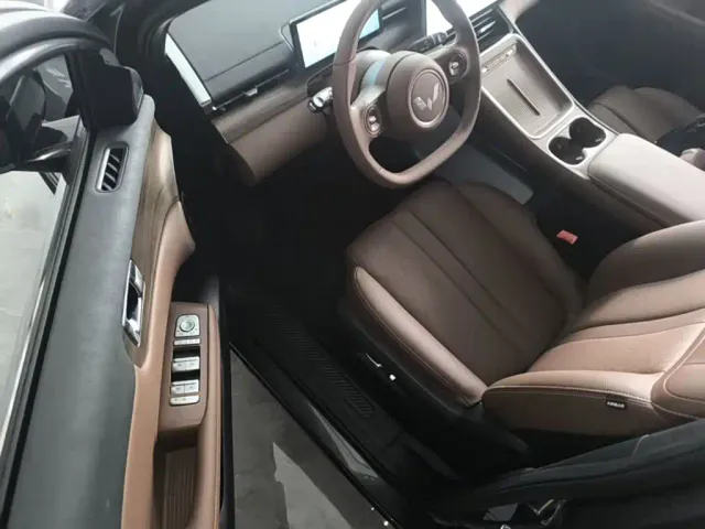 Wuling Starlight S — Фото автомобиля 15