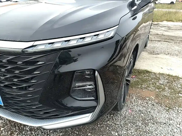 Roewe RX5 Max — Фото автомобиля 23