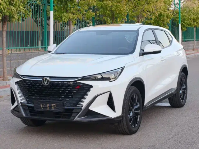 Фотография автомобиля — Changan X5 Plus