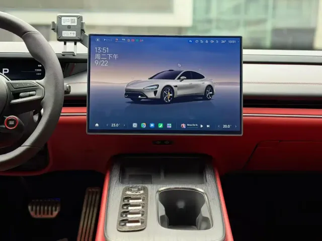 Xiaomi SU7 — Фото автомобиля 7