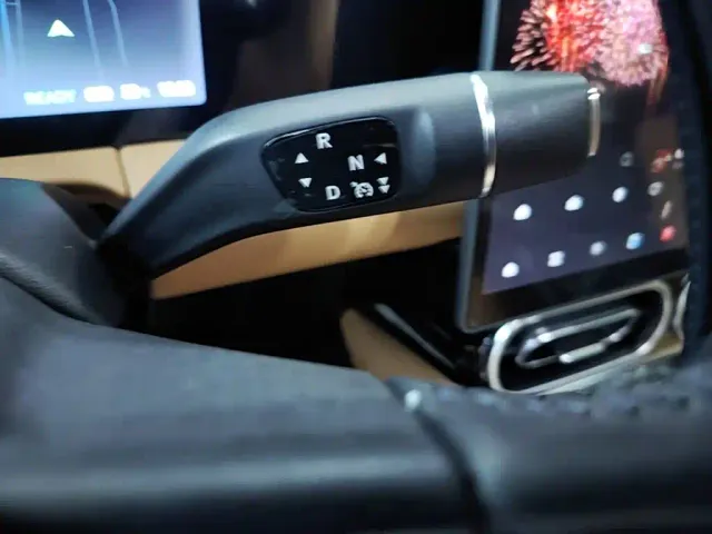 Leapmotor C11 — Фото автомобиля 13