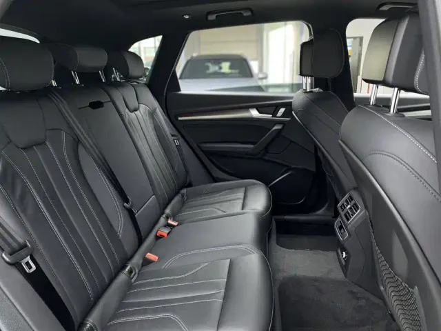 Audi Q5L — Фото автомобиля 25