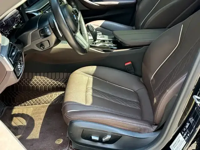 BMW 5 Series — Фото автомобиля 13