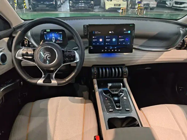 BYD Yuan PLUS — Фото автомобиля 9