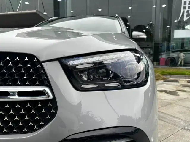 Mercedes-Benz GLE-Class — Фото автомобиля 10