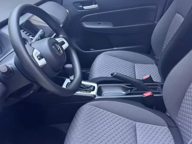 Honda Fit — Фото автомобиля 9