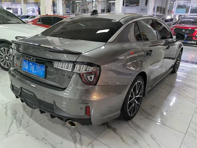 Lynk & Co 03 — Фото автомобиля 6