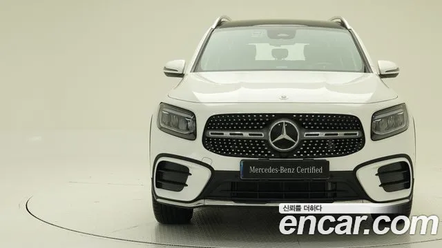 Mercedes-Benz GLB-Class — Фото автомобиля 3