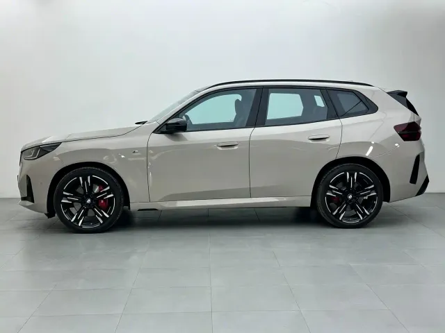 BMW X3 M50 — Фото автомобиля 3