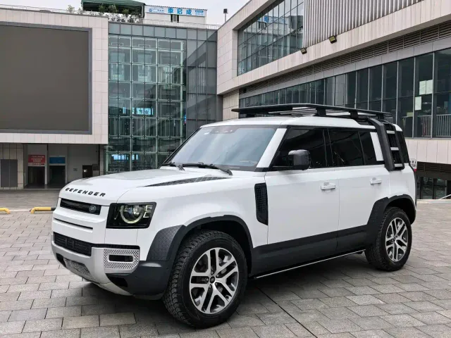 Фотография автомобиля — Land Rover Defender