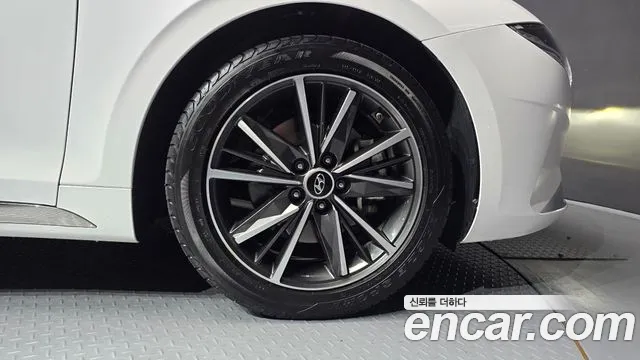 Hyundai Grandeur Новый Grandeur IG — Фото автомобиля 21