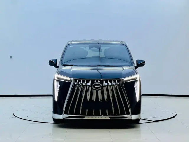 GAC Trumpchi M8 — Фото автомобиля 2