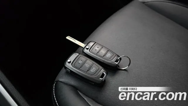 Hyundai Venue — Фото автомобиля 15