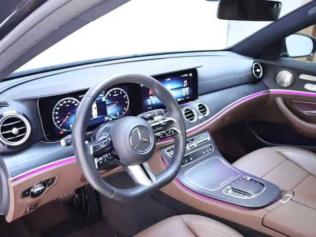Mercedes-Benz E-Class — Фото автомобиля 11