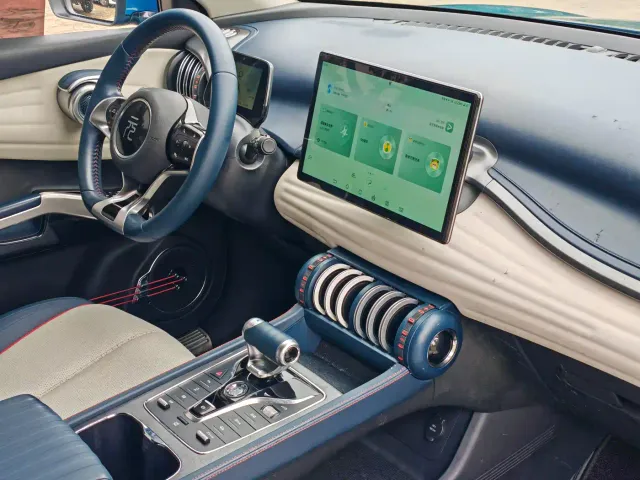 BYD Yuan PLUS — Фото автомобиля 11