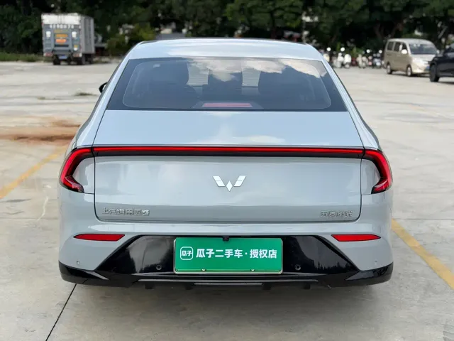 Wuling Starlight — Фото автомобиля 6