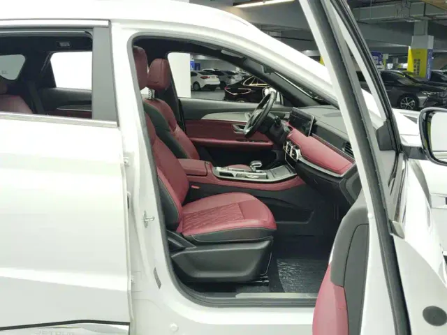Jetour X70 Plus — Фото автомобиля 8
