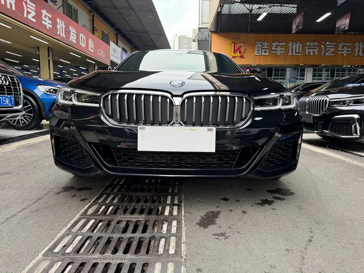 BMW BMW 5 Series 2022 Model Second Facelift 525Li M Sport Package — Фото автомобиля 2