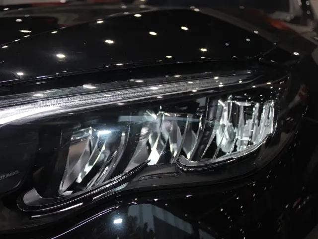 Mercedes-Benz E-Class — Фото автомобиля 17