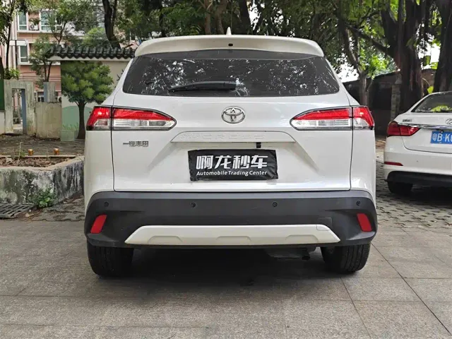 Toyota Corolla Cross — Фото автомобиля 8