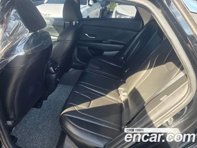 Hyundai Avante CN7 — Фото автомобиля 10