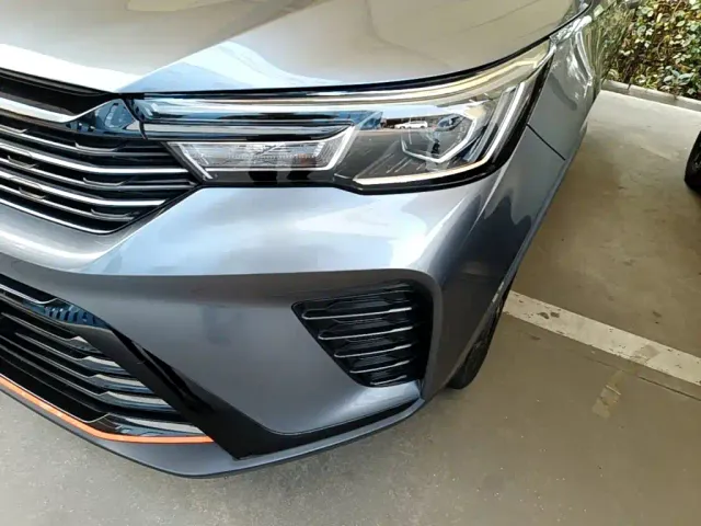 Roewe RX3 — Фото автомобиля 23
