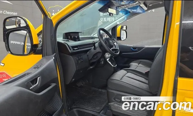 Hyundai Staria Staria L3.5 Школьный автобус — Фото автомобиля 10