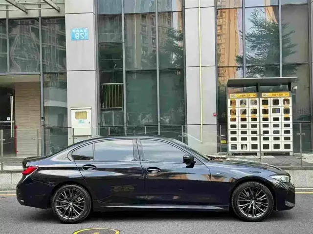 BMW 3 Series — Фото автомобиля 4