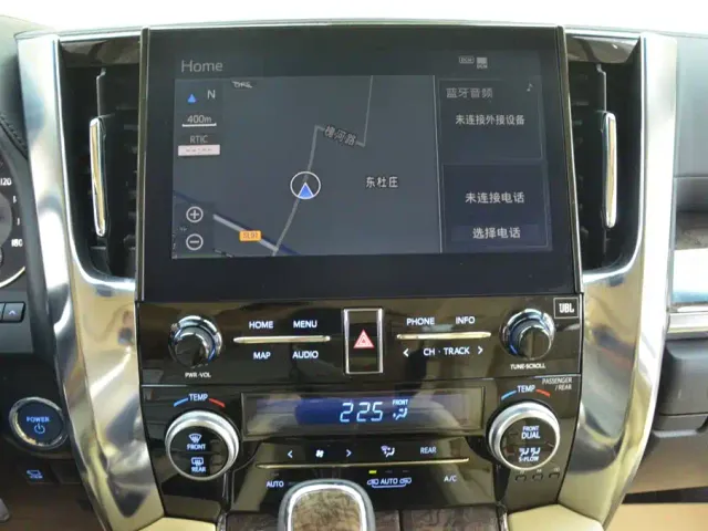 Toyota Vellfire — Фото автомобиля 8