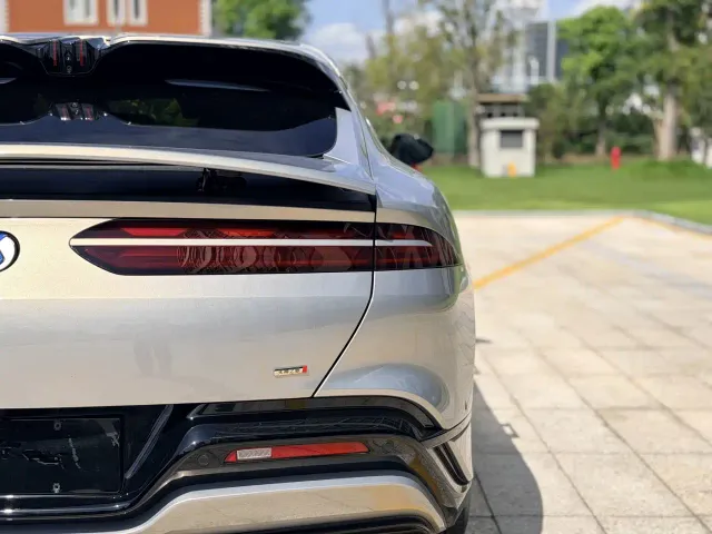 Denza Z9GT — Фото автомобиля 22