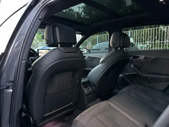 Audi A4L — Фото автомобиля 13