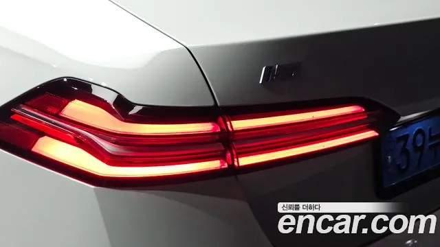 BMW i5 — Фото автомобиля 21
