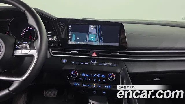 Hyundai AVANTE Avante (CN7) — Фото автомобиля 14