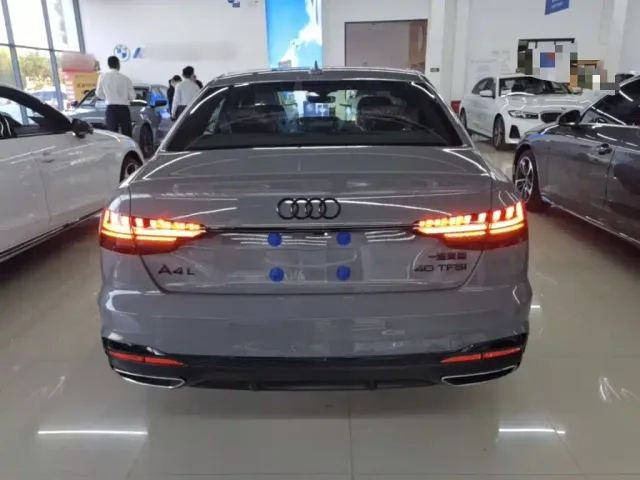 Audi A4L — Фото автомобиля 5