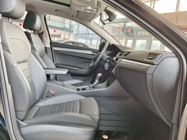 Skoda Superb — Фото автомобиля 21