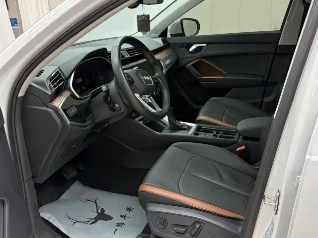 Audi Q3 — Фото автомобиля 8