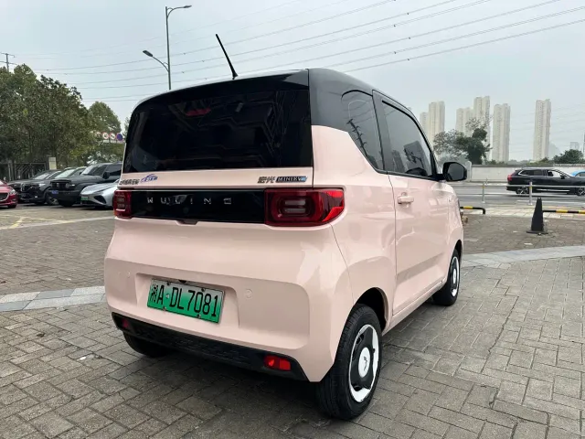 Wuling Hongguang Mini EV — Фото автомобиля 7