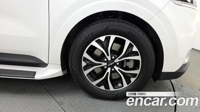 Kia Canival Carnival 4 поколение 9 мест Prestige — Фото автомобиля 5