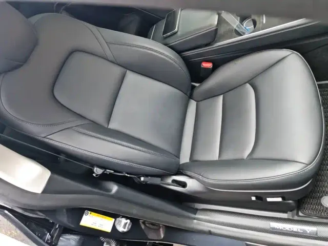 Tesla Model Y — Фото автомобиля 24