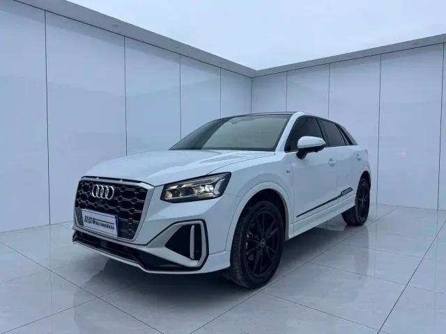 Фотография автомобиля — Audi Q2L