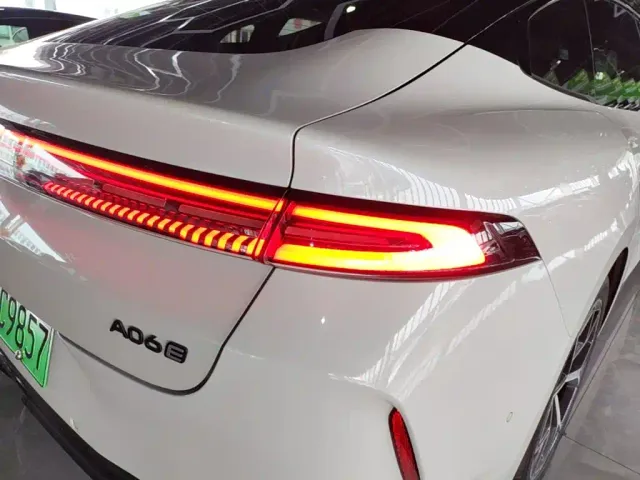 Changan Qiyuan A06 — Фото автомобиля 7