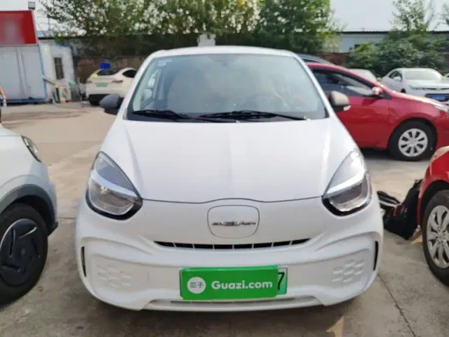 Roewe Kaiwei CLEVER 2021 302km Excellence Edition — Фото автомобиля 2