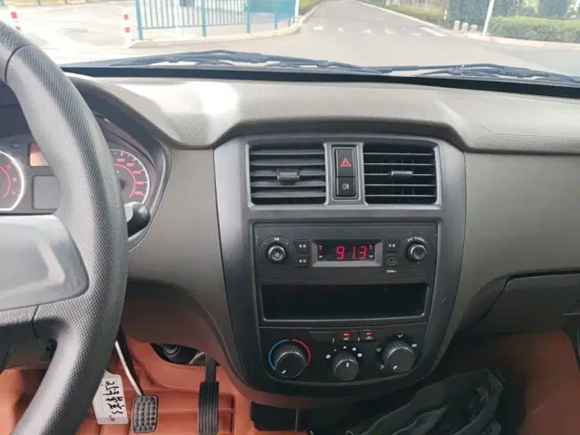 Wuling Rongguang S — Фото автомобиля 12