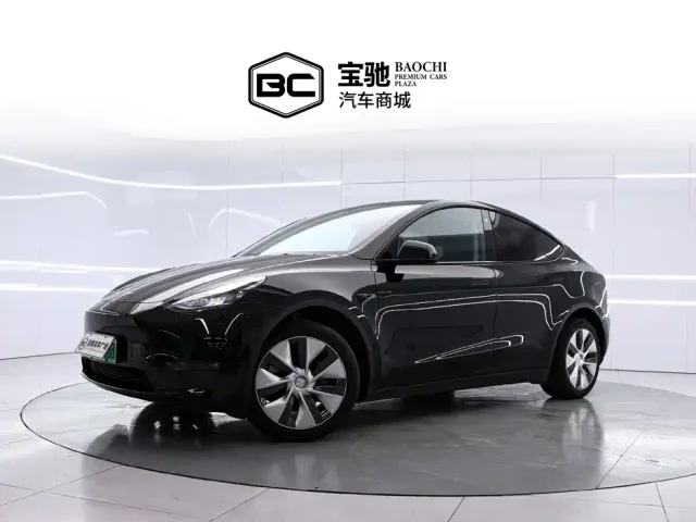 Фотография автомобиля — Tesla Model Y
