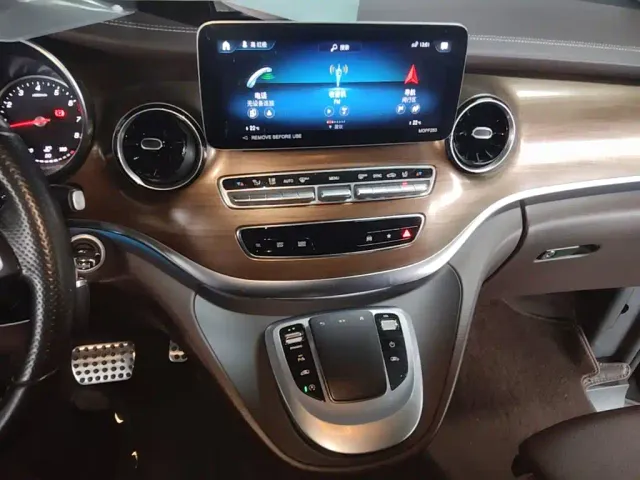 Mercedes-Benz V-Class — Фото автомобиля 12