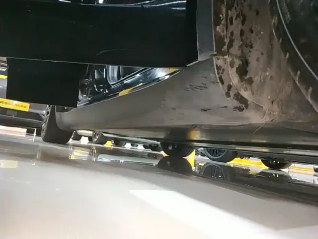 Tesla Model Y — Фото автомобиля 20